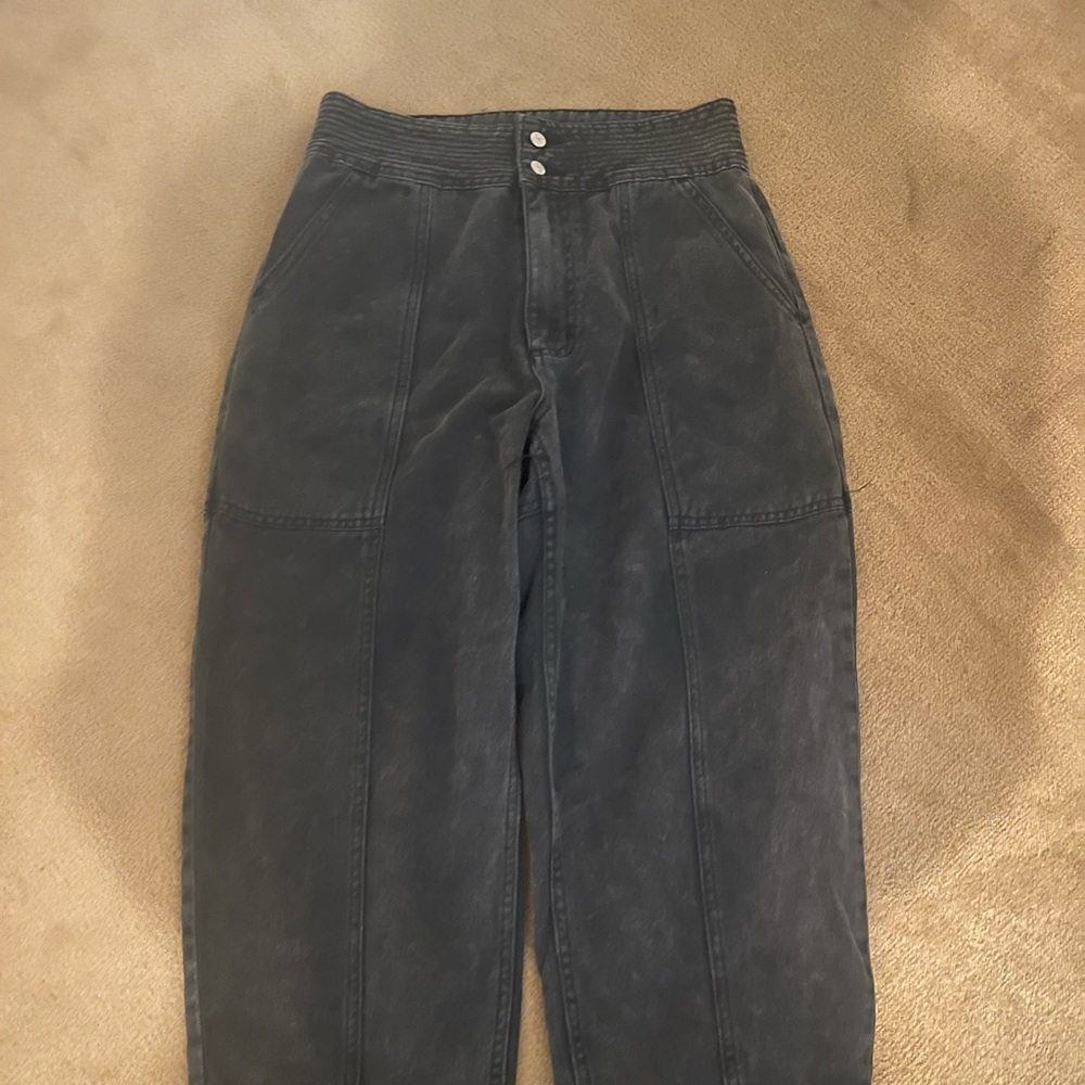 These are jogger style cargo pants from urban outfitters